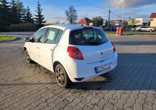 Renault Clio cena 16900 przebieg: 127000, rok produkcji 2011 z Kęty małe 67